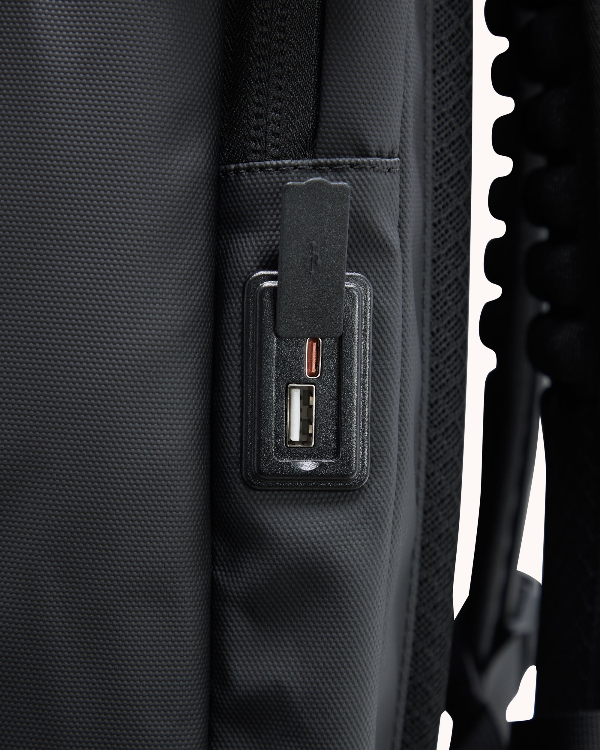 GO (Under Seat) - Matt Black